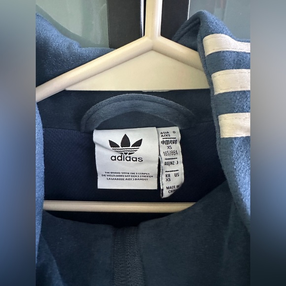 XS Adidas Blue Tang Jacket - Picture 3 of 4